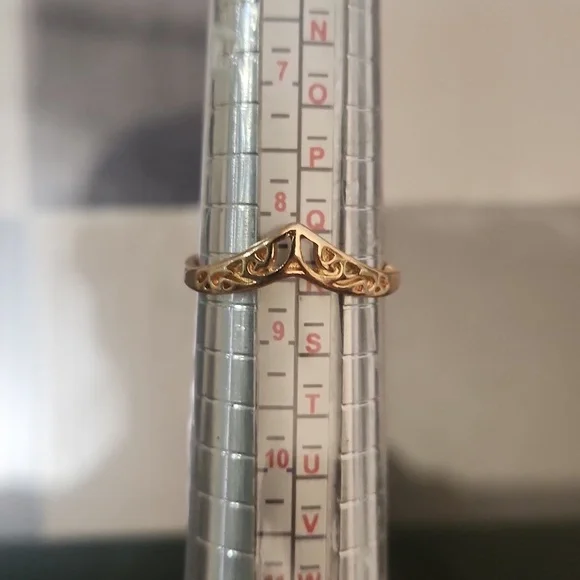 Fashion Gold Crown Women's Ring 8.5 - Picture 2 of 2